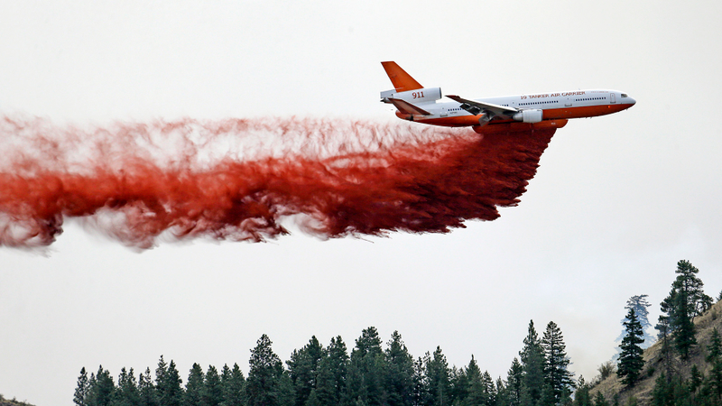 Illustration for article titled Aftermath Of Washington Wildfires Has Made An Eerie Car Graveyard